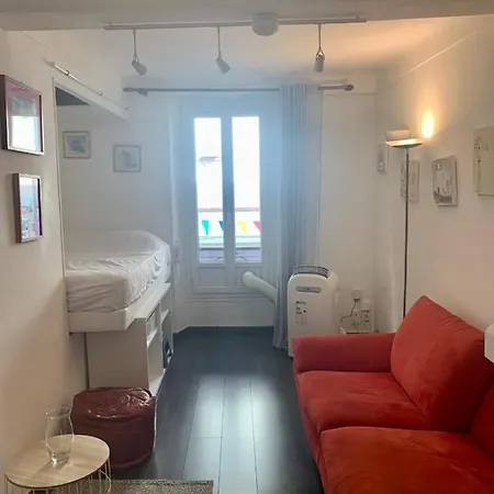 Bnb Renting Studio In The Heart Of Old Antibes