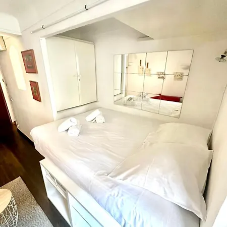 Bnb Renting Studio In The Heart Of Old Appartement *